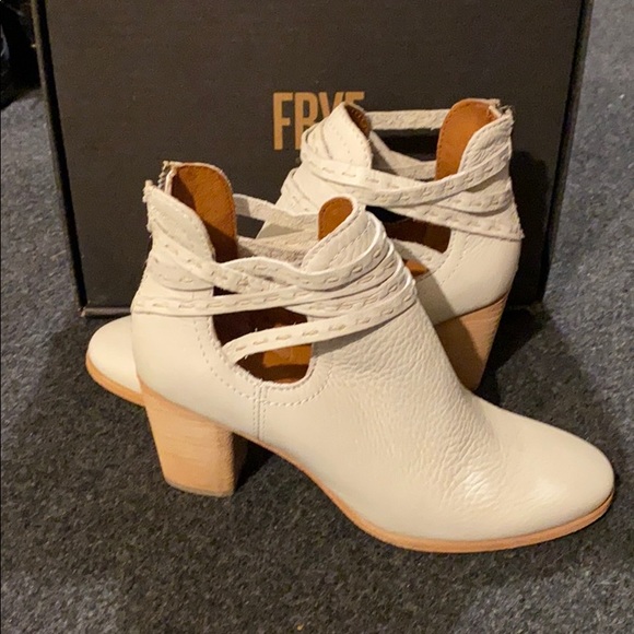 Frye Shoes - Frye Naomi